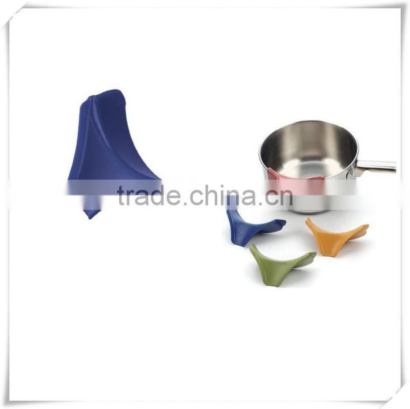Creative kitchen tools silicone easy-pour spout