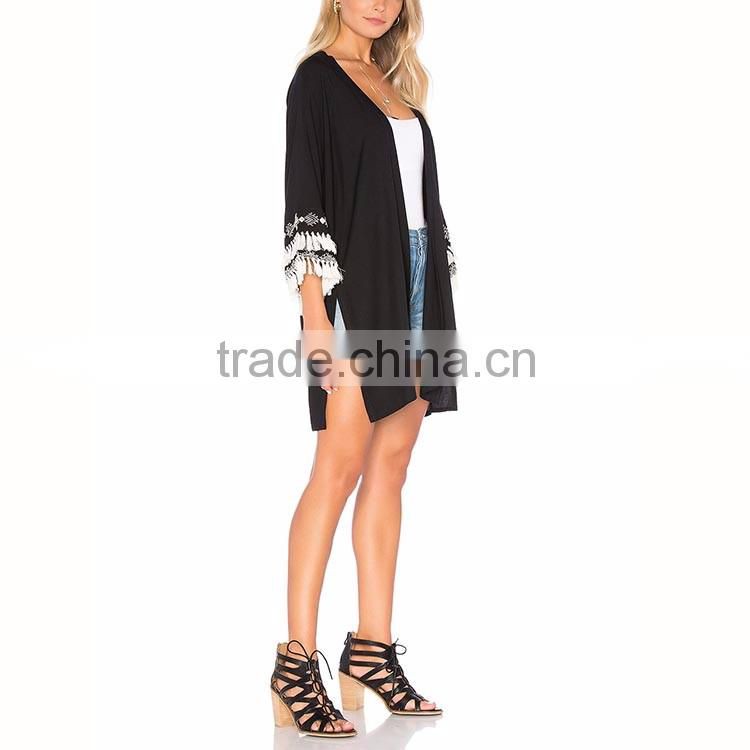 Trade assurance woman overcoat wide sleeve embroidered black kimono with fringe