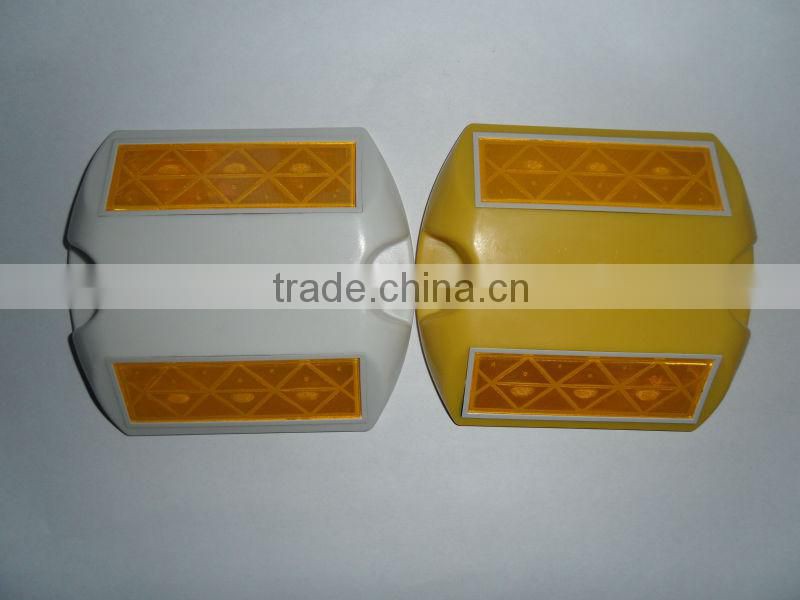 3M retro-reflective road studs/ reflective road stud/ safety equipment