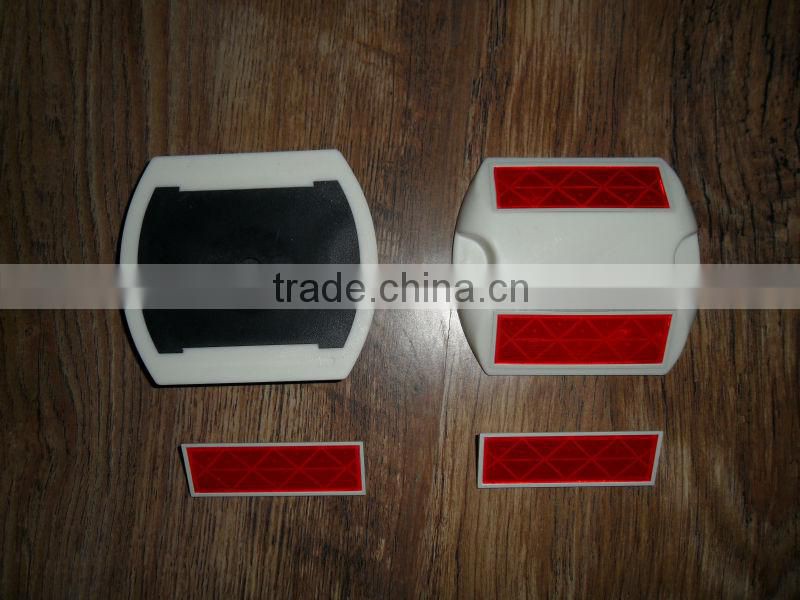 wholesales 3m double side reflective raised pavement marker/Plastic road stud