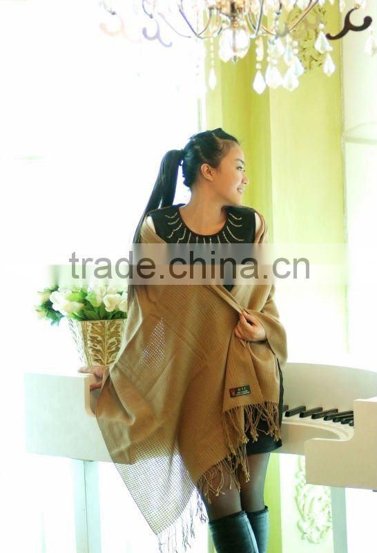 different styles camel wool shawl scarves