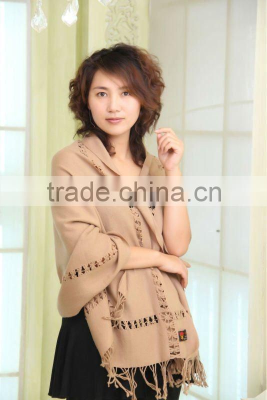 different styles camel wool shawl scarves