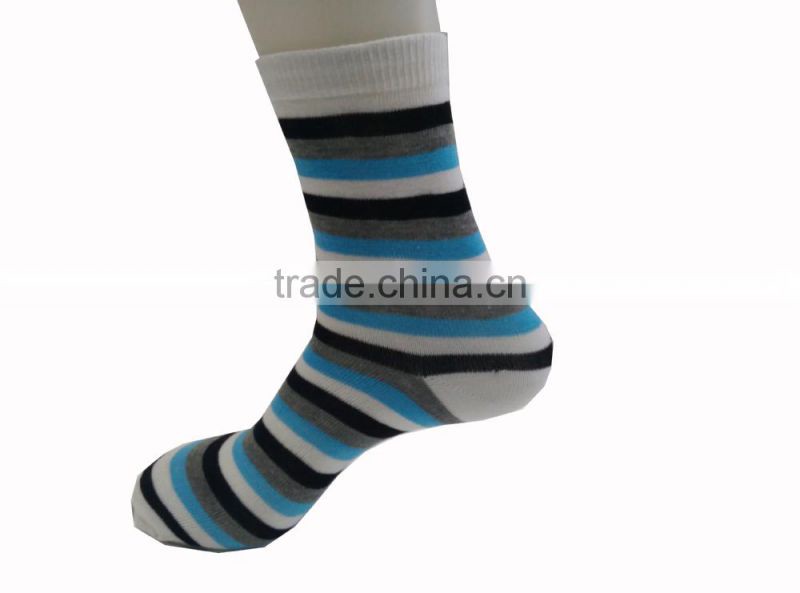 cheap man's socks good elastic good design