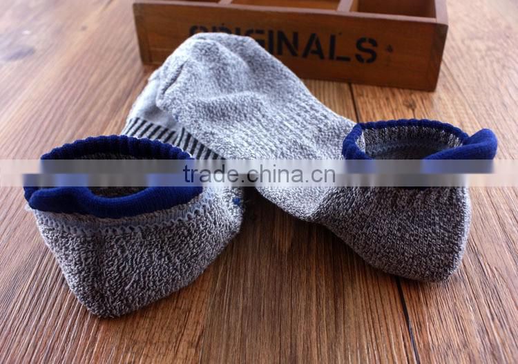 Wholesale Men Cotton Anti-Slip Sports Socks