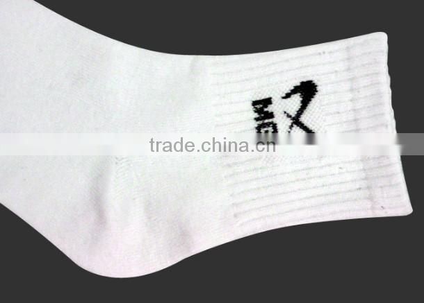 OEM 100% Cotton White Boys Sports Socks