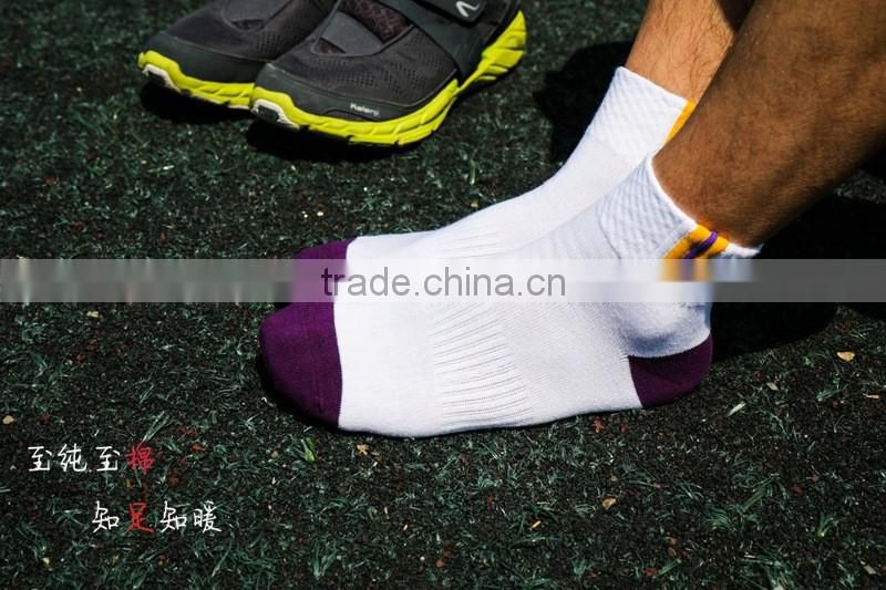 2016 Wholesale Men Cotton Basketball Sports Socks