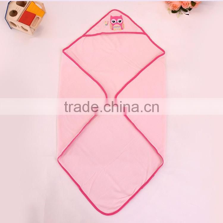 2017 Breathe freely and super soft baby wash cloth,cartoon pattern hooded towel for kids