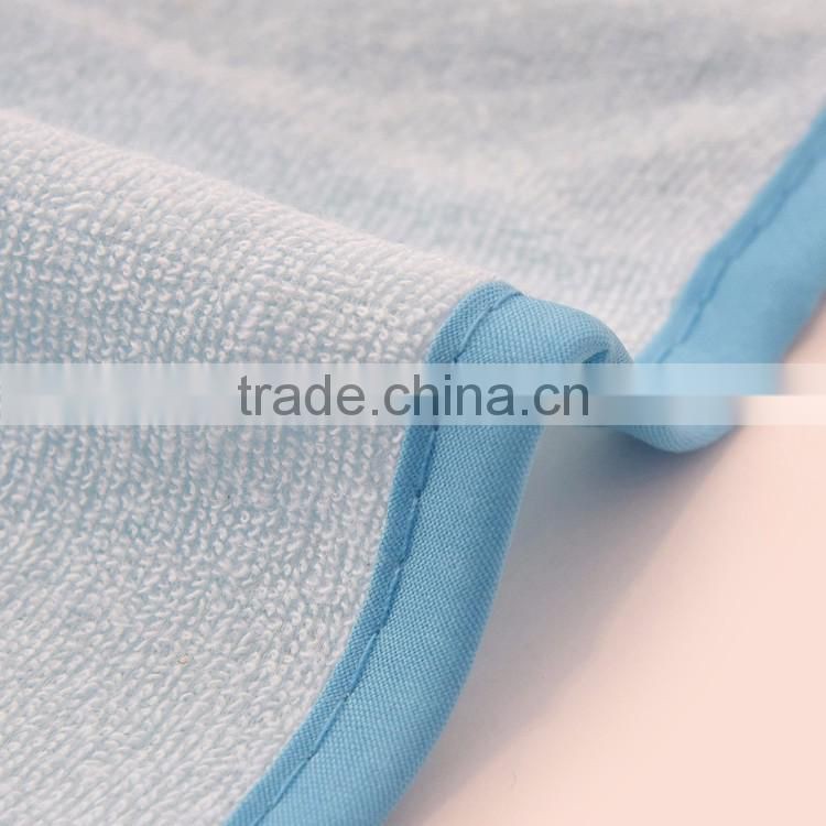 100polyester cartoon pattern super cosy baby hooded towel,animal hooded towel pattern