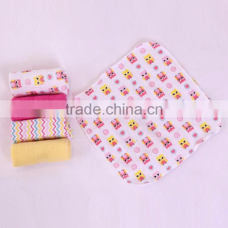2017 Breathe freely and super soft baby wash cloth,cartoon pattern hooded towel for kids