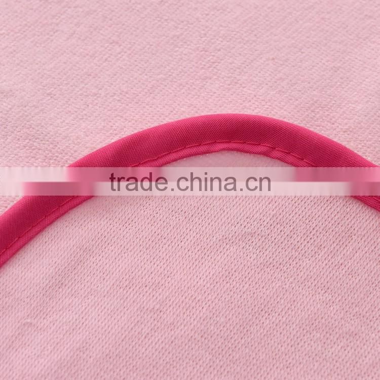 2017 Breathe freely and super soft baby wash cloth,cartoon pattern hooded towel for kids