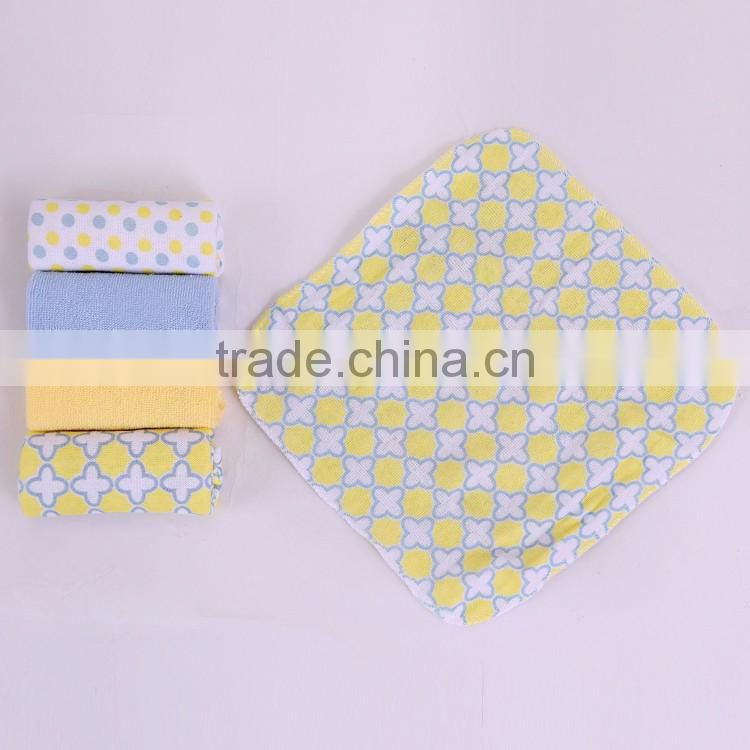 2017 cheap price baby clothes terry towel,kids cartoon bath hooded towel